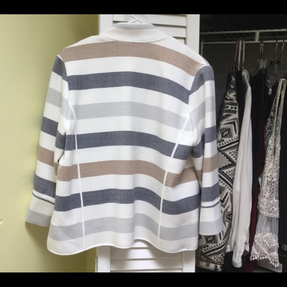 Chicos LIned Jacket - Picture 4 of 8